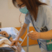 La unidad de diálisis peritoneal del Hospital Puerta de Hierro facilita que sus pacientes con enfermedad renal crónica puedan viajar sin limitaciones