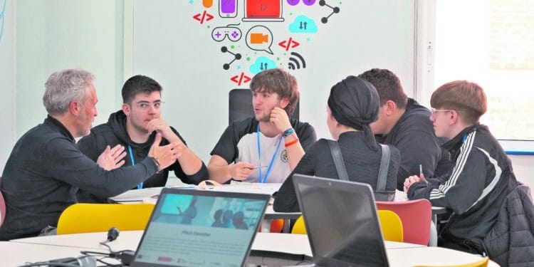 Majadahonda y el IEA enseñan cómo emprender en ciberseguridad