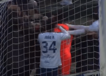 El partido entre el Rayo Majadahonda y el Sestao River suspendido tras un incidente racista