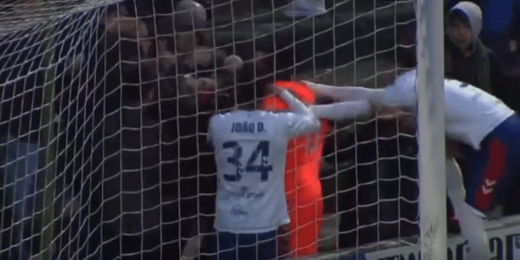 El partido entre el Rayo Majadahonda y el Sestao River suspendido tras un incidente racista