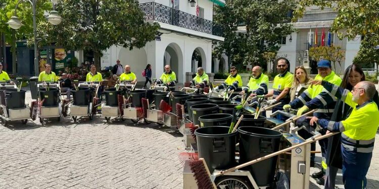 Majadahonda estrena carros propulsados eléctricamente para la recogida de basura en las calles