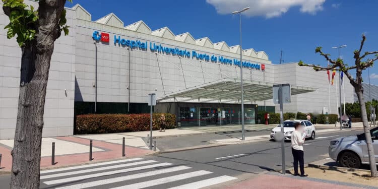 Trabajadores de las Fundaciones de Investigación Biomédica del SERMAS se concentran este miércoles en el Puerta de Hierro