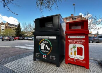 Un centenar de nuevos contenedores de reciclaje de ropa y aceite usado en Majadahonda