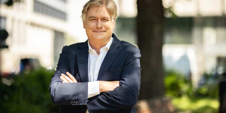 Antonio López-Istúriz: Hay que defender la “burbuja democrática” europea