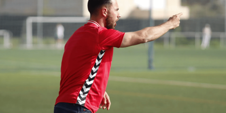 El Rayo Majadahonda asciende a Jesús Arribas a entrenador del primer equipo
