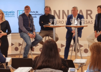 Espacios verdes humanos y un motivador de viajes en el vivero de empresas INNPAR