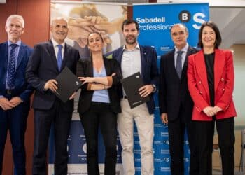 El Banco Sabadell y el Círculo de Empresarios firman un acuerdo para potenciar el comercio local