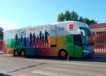 El autobús de la campaña itinerante Drogas o Tú visita esta tarde Las Rozas