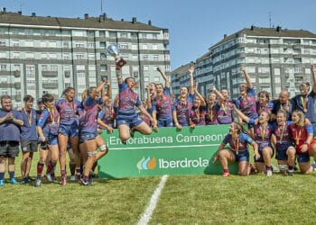 Las Rhinas se han vuelto a alzar con la Supercopa