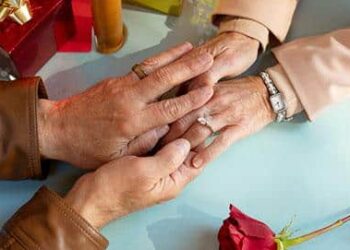 Un total de 18 parejas viajarán este otoño a Benidorm para celebrar sus Bodas de Oro