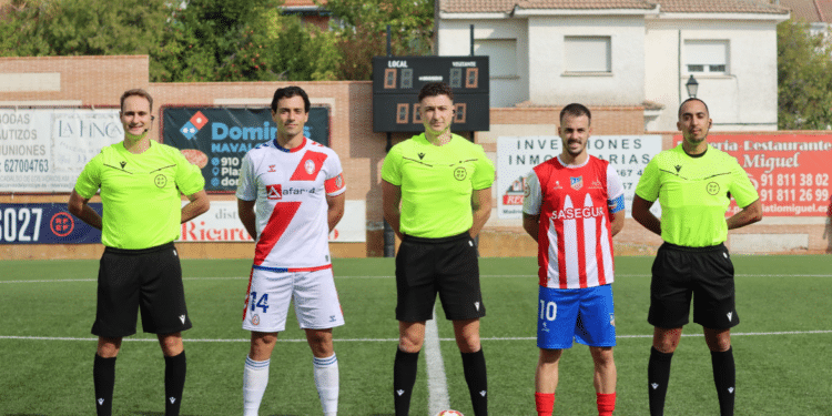 El Rayo Majadahonda se queda en tablas en el derbi frente al Navalcarnero