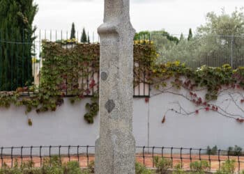 Pozuelo de Alarcón restaura la Cruz de la Atalaya, el monumento más antiguo del municipio