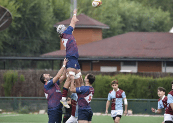 Los Rhinos triunfan en el comienzo de la DHb, mientras que las Rhinas logran una victoria agridulce
