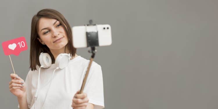 ¿Cómo influyen las redes sociales en la familia?: Tres influencers compartirán su experiencia en Majadahonda