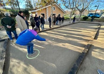 Majadahonda estrena dos nuevas pistas de petanca en el parque de Colón