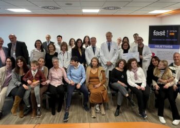 El hospital Puerta de Hierro recibe una beca de investigación para el estudio de la enfermedad de Angelman