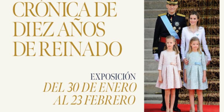 Pozuelo de Alarcón conmemora la primera década de reinado del rey Felipe VI con una muestra fotográfica