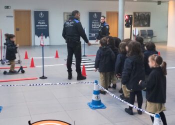 La Policía Local de Majadahonda casi triplica la actividad de sus agentes tutores con charlas, visitas y clases de educación vial a escolares