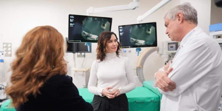 Díaz Ayuso inaugura la Unidad de Endoscopia de Digestivo del hospital Puerta de Hierro, una de las más avanzadas de Europa