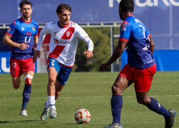 El Rayo Majadahonda tropieza en casa frente al Móstoles