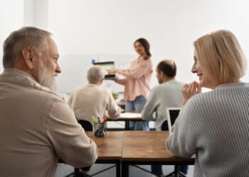 Nuevos talleres en Majadahonda para mejorar las competencias digitales y hábitos de vida de los mayores
