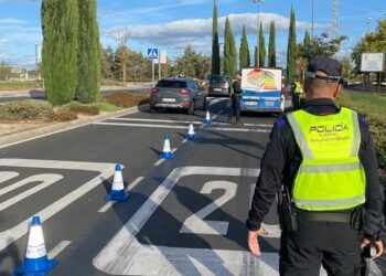 La Policía Local de Majadahonda intensifica la vigilancia para asegurar el correcto uso del cinturón de seguridad y las sillas infantiles