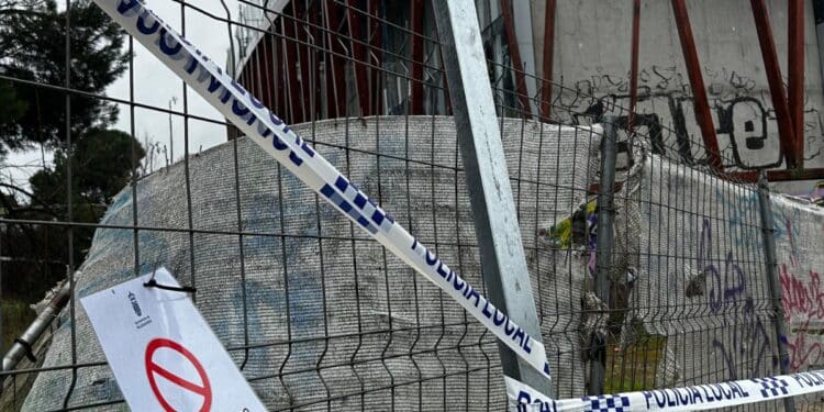 El Ayuntamiento ordena la demolición de urgencia del edificio de la London School of Economics