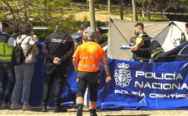 Fallece un hombre tras recibir cinco disparos en la puerta del colegio American School de Pozuelo de Alarcón