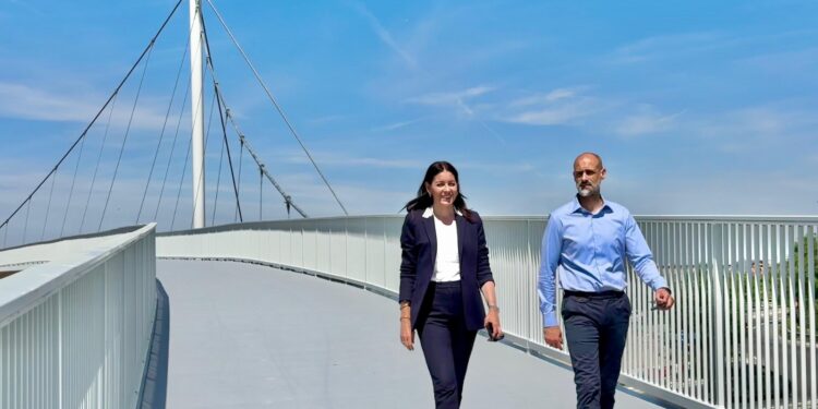 Majadahonda abre al público una muy esperada pasarela peatonal de Roza Martín