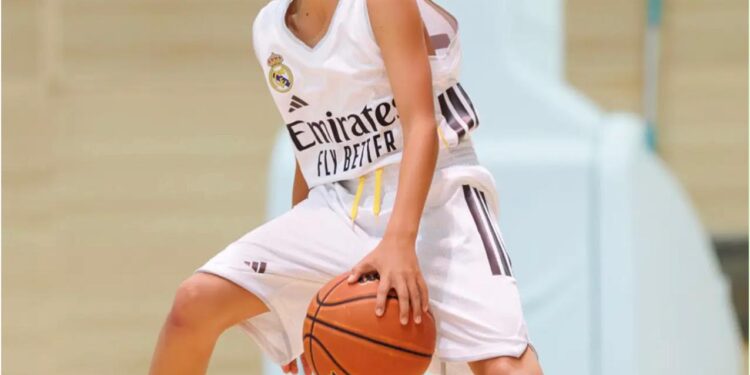 Jaime Amaya Malapote, base de baloncesto criado en el CB Majadahonda, ahora en el Real Madrid y convocado por la selección española